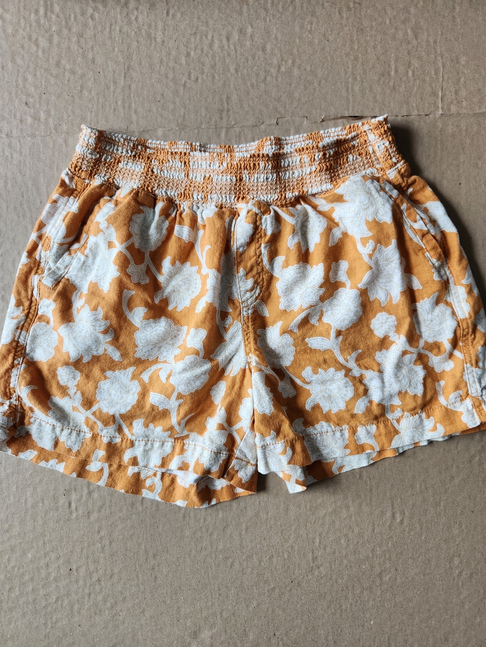 Briggs Women’s Floral Elastic-Waist Linen Shorts - White on Mustard